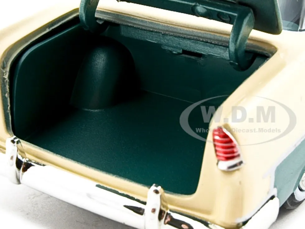 1955 Chevrolet Bel Air Green 1/24 Diecast Model Car Motormax 73229