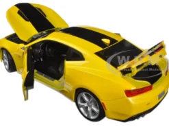 2016 Chevrolet Camaro SS Yellow 1/18 Diecast Model Car Maisto 31689