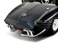 1967 Chevrolet Corvette Black Convertible 1/24 Diecast Car Model Motormax 73224
