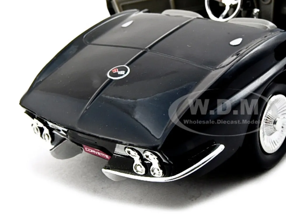 1967 Chevrolet Corvette Black Convertible 1/24 Diecast Car Model Motormax 73224