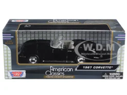 1967 Chevrolet Corvette Black Convertible 1/24 Diecast Car Model Motormax 73224