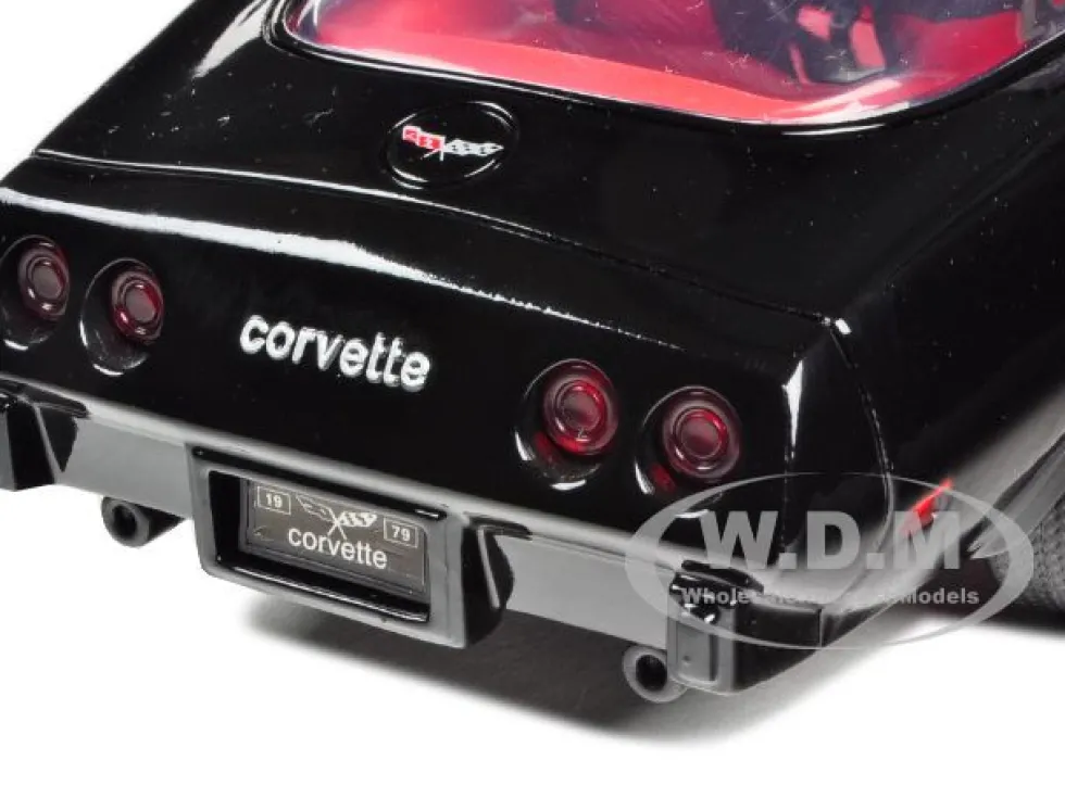 1979 Chevrolet Corvette Black 1/24 Diecast Car Model Motormax 73244