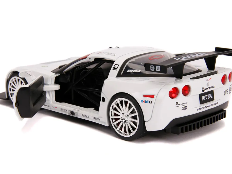 2005 Chevrolet Corvette C6-R #3 Olivier Beretta Oliver Gavin Compuware White Bigtime Muscle 1/24 Diecast Model Car Jada 31651