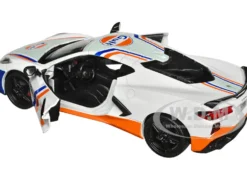 2020 Chevrolet Corvette C8 #52 White and Light Blue with Stripes Gulf Oil Gulf Die Cast Collection 1/24 Diecast Model Car Motormax 79664GULF