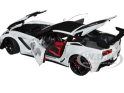 2019 Chevrolet Corvette C7 ZR1 Ceramic Matrix Gray Metallic with Carbon Top 1/18 Model Car Autoart 71277