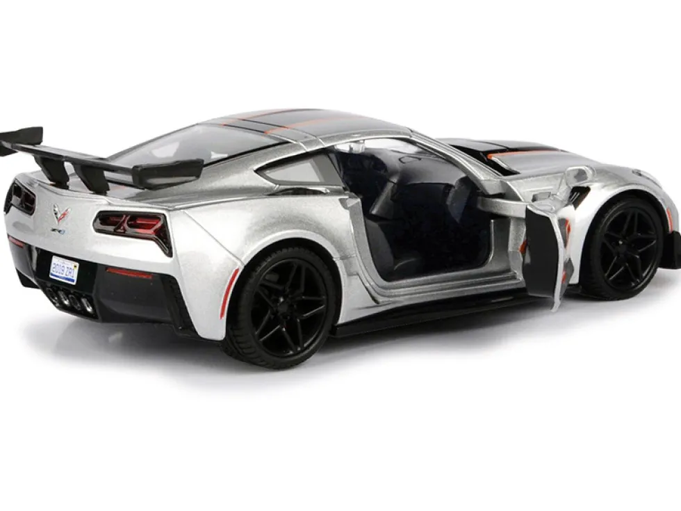 2019 Chevrolet Corvette ZR1 #2 Silver Black Orange Stripes GT Racing Series 1/24 Diecast Model Car Motormax 73785