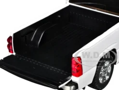 2006 Chevrolet Silverado 1500 Pickup Truck White 