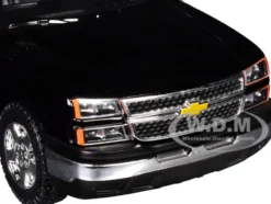 2006 Chevrolet Silverado 1500 Pickup Truck Black "Die-Cast Collection" Series 1/25 Diecast Model Car by Motormax