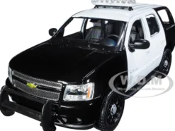 2008 Chevrolet Tahoe Unmarked Police Car Black White 1/24 Diecast Model Car Welly 22509