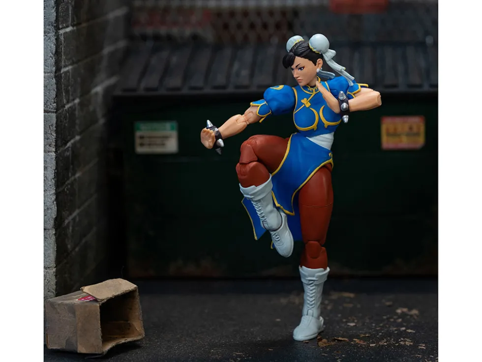 Chun Li 6 Moveable Figure with Accessories and Alternate Head and Hands Ultra Street Fighter II The Final Challengers 2017 Video Game model Jada 34216