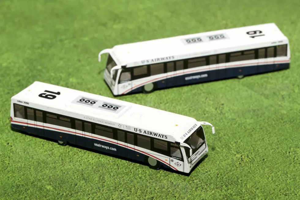 Cobus 3000 Passenger Bus White and Blue US Airways Shuttle Bus 2 Piece Set Gemini 200 Series Diecast Models GeminiJets G2USA573