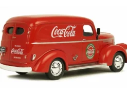 1945 Coca Cola Panel Delivery Van 1/43 Diecast Model Car Motor City Classics 443045