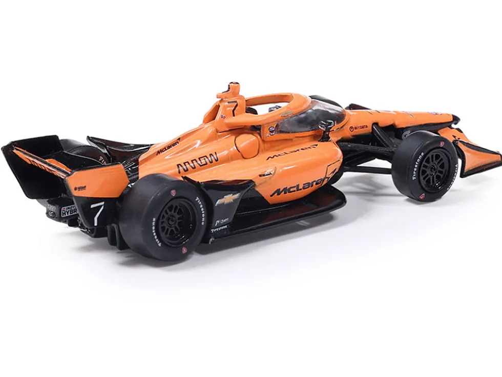 Dallara IndyCar #7 Christian Lundgaard "McLaren" Arrow McLaren IndyCar Team (Road Course Configuration) "NTT IndyCar Series" (2026) 1/64 Diecast Model Car by IXO Models