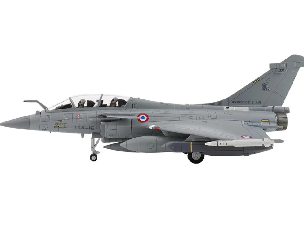 Dassault Rafale B Fighter Aircraft "113-IE/330, Libya" (2011) French Air Force "Air Power Series" 1/72 Diecast Model by Hobby Master