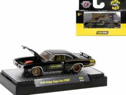 Detroit Muscle Set of 6 Cars IN DISPLAY CASES Release 65 Limited Edition 1/64 Diecast Model Cars M2 Machines 32600-65
