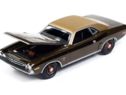 1971 Dodge Challenger R T Dark Gold Metallic with Gold Vinyl Roof Mecum Auctions Limited Edition to 2496 pieces Worldwide Premium Series 1/64 Diecast Model Car Auto World AWSP160