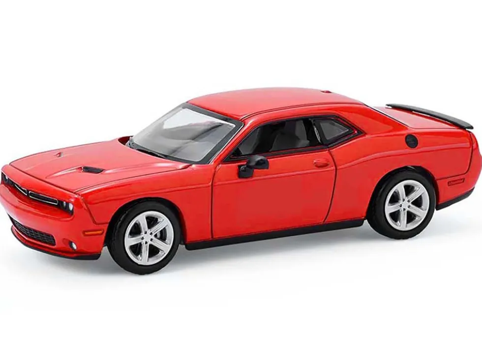 2016 Dodge Challenger RT Torred "GreenLight Muscle" Series 30 1/64 Diecast Model Car by Greenlight