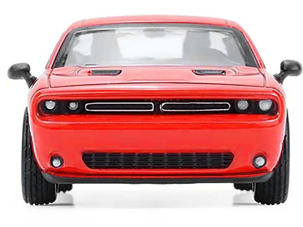 2016 Dodge Challenger RT Torred "GreenLight Muscle" Series 30 1/64 Diecast Model Car by Greenlight