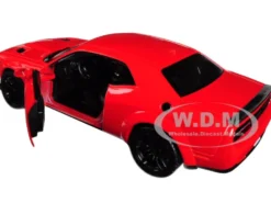 2018 Dodge Challenger SRT Hellcat Widebody Red 1/24 Diecast Model Car Motormax 79350
