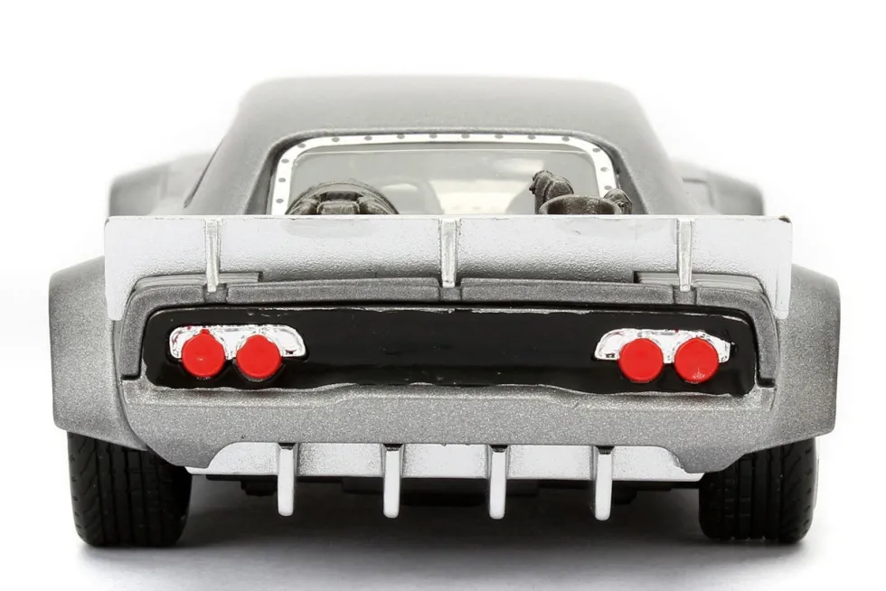 Dom's Ice Charger Fast & Furious F8 "The Fate of the Furious" Movie 1/32 Diecast Model Car Jada 98299