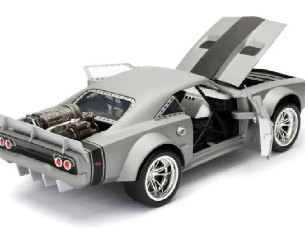 Dom's Ice Charger Fast & Furious F8 "The Fate of the Furious" Movie 1/24 Diecast Model Car Jada 98291