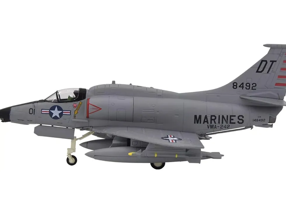 Douglas A-4D Skyhawk Aircraft "VMA-242 Bats, NAS Key West, 1962 Missile Crisis" United States Marine Corps 1/72 Diecast Model Airplane