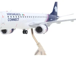 Embraer ERJ-190 Commercial Aircraft "Aeromexico Connect" (XA-IAC) White with Blue Tail "Gemini 200" Series 1/200 Diecast Model Airplane by GeminiJets