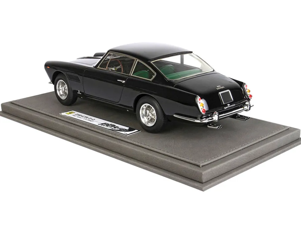 1961 Ferrari GTE 2 2 Serie I S N 2999GT Black with Green Interior with DISPLAY CASE Limited Edition to 68 Pieces Worldwide 1/18 Model Car BBR BBR1850B