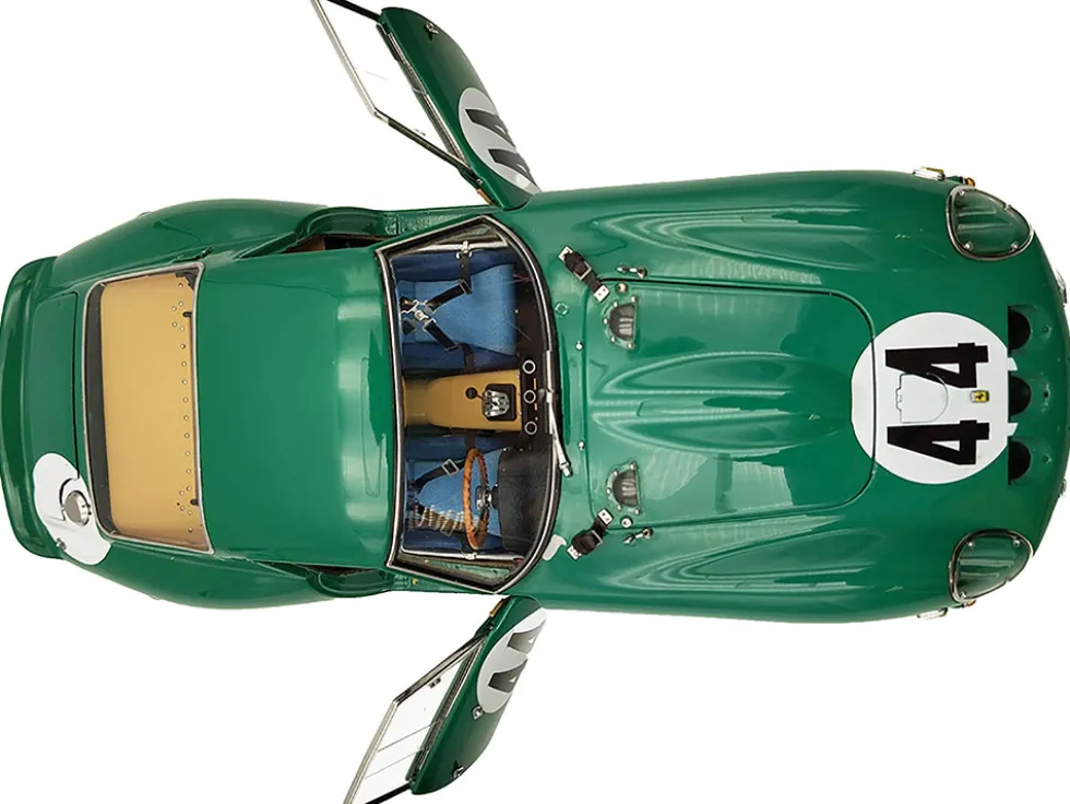 Ferrari 250 GTO #44 David Piper "GP Silverstone" (1963) Limited Edition to 2000 pieces Worldwide 1/18 Diecast Model Car by CMC