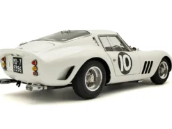 Ferrari 250 GTO #10 Graham Hill 2nd Place