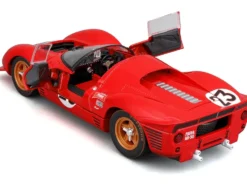 Ferrari 330 P4 #23 Lorenzo Bandini - Chris Amon