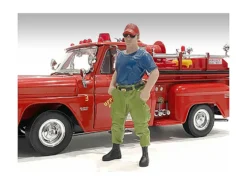 Firefighters Off Duty Figure 1/24 Scale Models American Diorama 76421