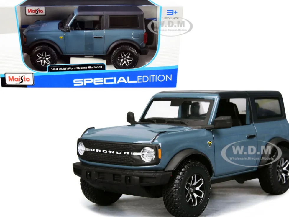 2021 Ford Bronco Badlands Blue Black Top Special Edition 1/24 Diecast Model Car Maisto 31530