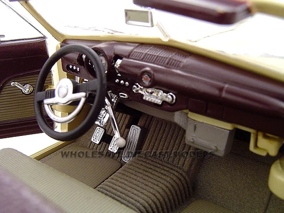 1949 Ford Convertible Convertible Creamy Yellow 1/24 Diecast Model Car Unique Replicas 18583