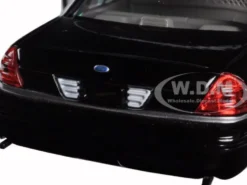 1999 Ford Crown Victoria Unmarked Police Car Black/White In Display Case with Light Bar and Push Bar 1/24 Diecast Model Car Welly SH2082S-BSW