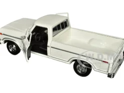 1977 Ford F 150 Custom Pickup Truck White Timeless Legends Series 1/24 Diecast Model Car Motormax 79386WH