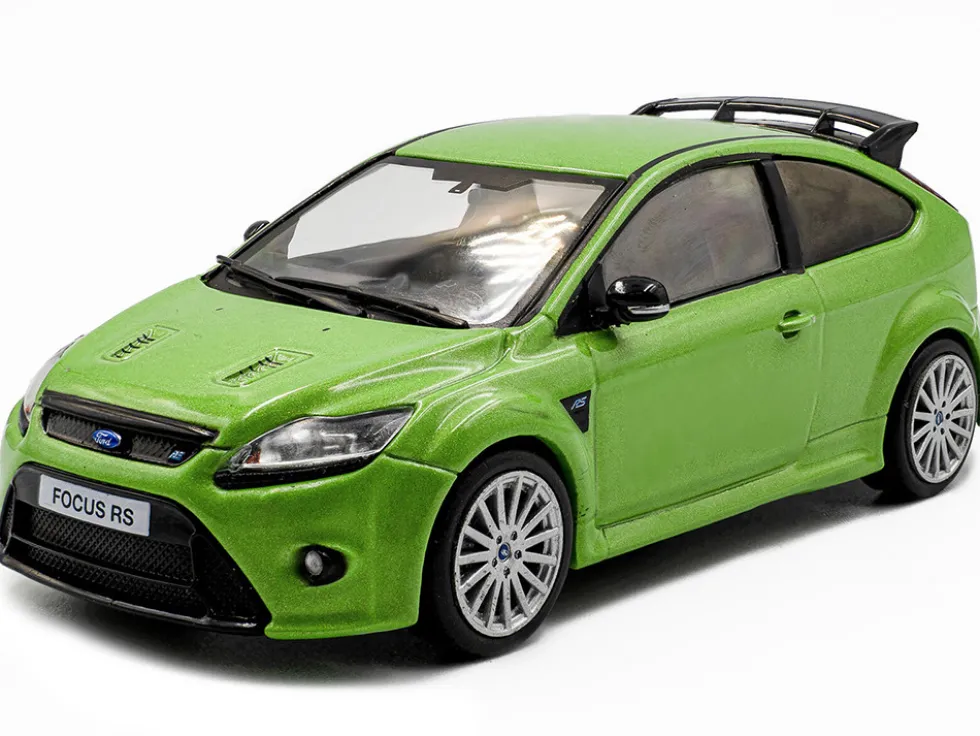 2010 Ford Focus MKII RS Ultimate Green Metallic 1/43 Diecast Model Car by Solido