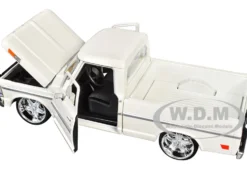 1969 Ford F-100 Pickup Truck Cream 