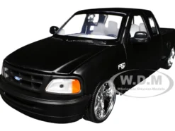 2001 Ford F-150 XLT Flareside Supercab Pickup Truck Matt Black with White Interior "Maxx Design" "American Classics" Series 1/24 Diecast Model Car by Motormax
