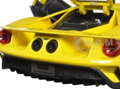 2017 Ford GT Yellow 1/18 Diecast Model Car Maisto 31384
