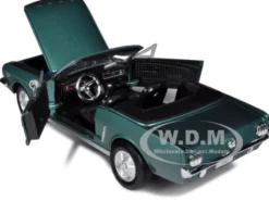 1964 1/2 Ford Mustang Convertible Green 1/24 Diecast Model Car Motormax 73212