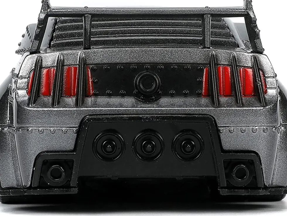 2006 Ford Mustang GT Gray Metallic War Machine Diecast Figurine Avengers Marvel Series Hollywood Rides Series 1/32 Diecast Model Car Jada 33082