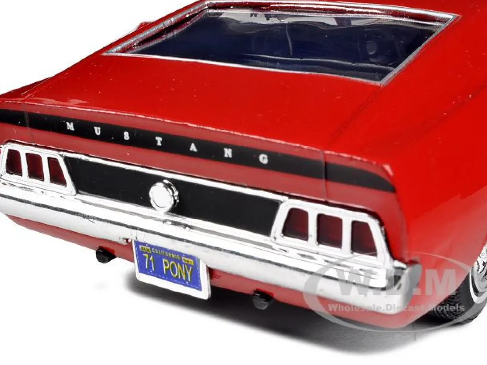 1971 Ford Mustang Sportsroof Red 1/24 Diecast Model Car Motormax 73327