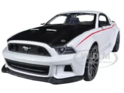 2014 Ford Mustang Street Racer White 1/24 Diecast Model Car Maisto 31506