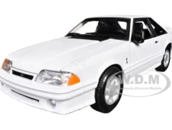1993 Ford Mustang SVT Cobra White "Special Edition" Series 1/24 Diecast Model Car by Maisto