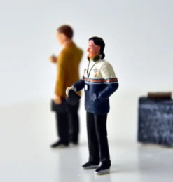 Four Team Managers Set 4 Figurines 1/43 Diecast Model Cars Le Mans Miniatures 43002M