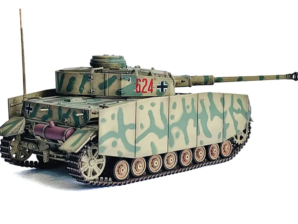 Germany Pz.Kpfw.IV Ausf.H with Schurzen Tank #624 "3.Pz.Div., Ukraine" (1943) "NEO Dragon Armor" Series 1/72 Plastic Model by Dragon Models