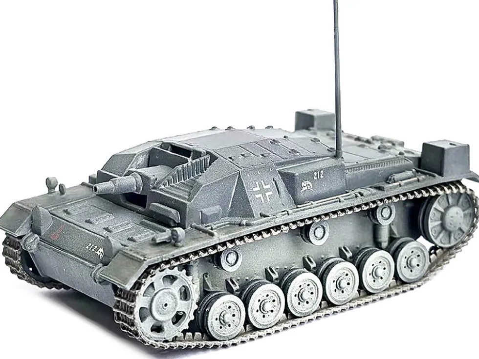 Germany StuG. III Ausf.B Tank "StuG.Abt. 226, Eastern Front" (1941) German Army "NEO Dragon Armor" Series 1/72 Plastic Model by Dragon Models
