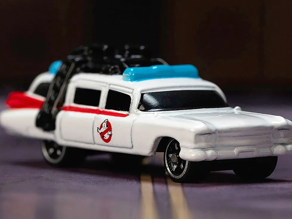 Ghostbusters 6" Stay Puft Marshmallow Man Figure with Nano Ecto-1 Car Diorama Set "Ghostbusters" (1984) Movie "Next Level" Series Model by Jada
