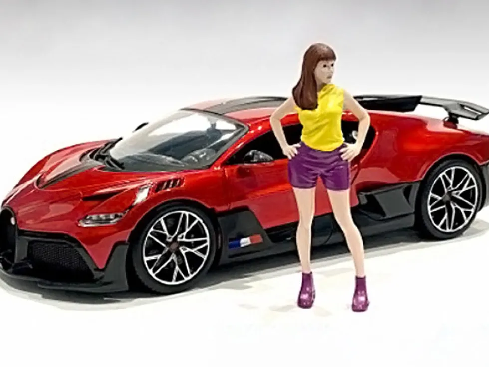 Girls Night Out Cara Figurine for 1/24 Scale Models American Diorama 76403